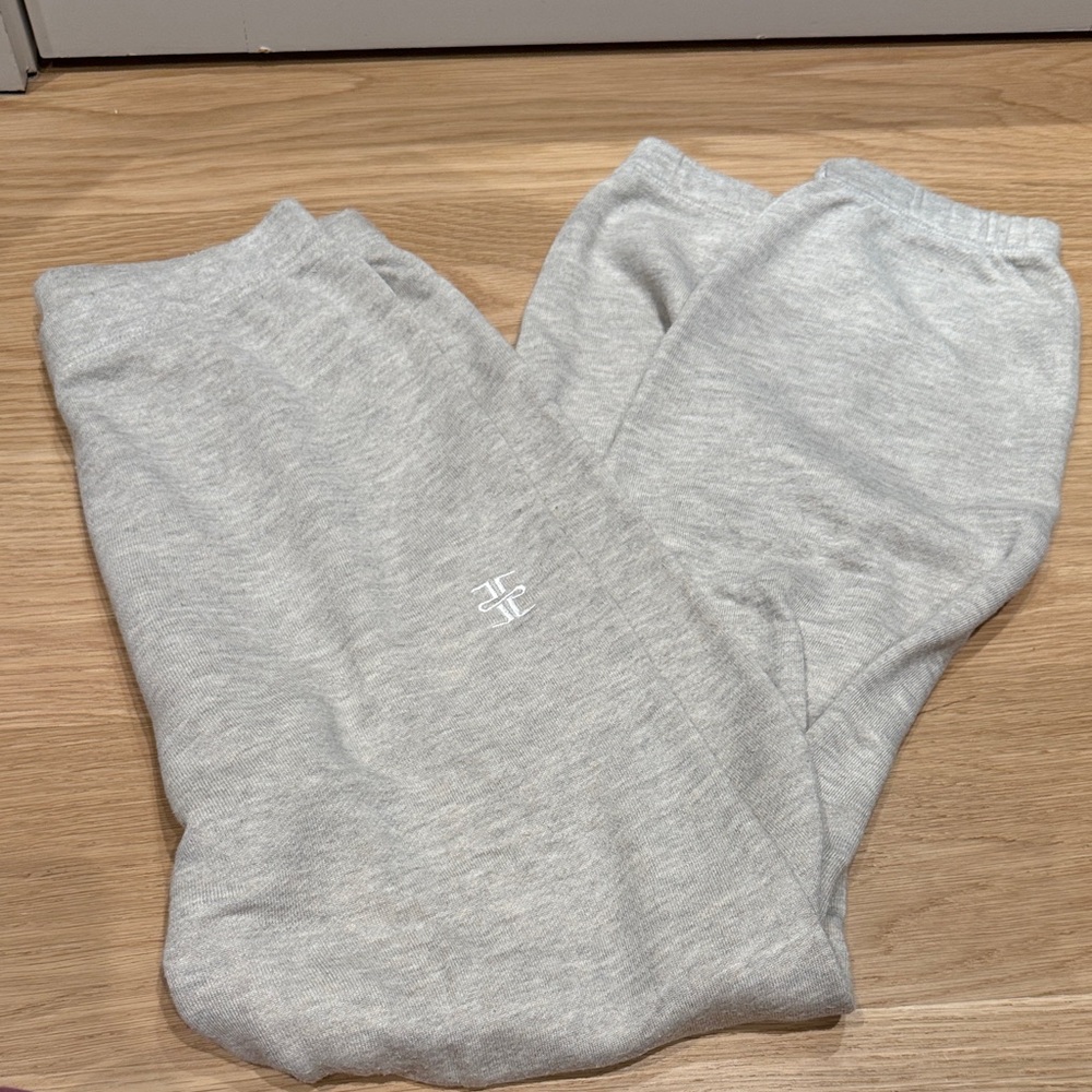 Eterne oatmeal sweatpants